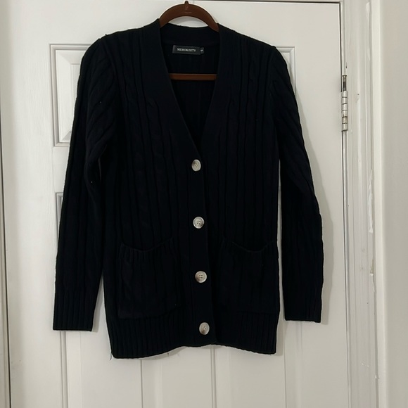 BLACK CARDIGAN NWOT - Picture 3 of 9